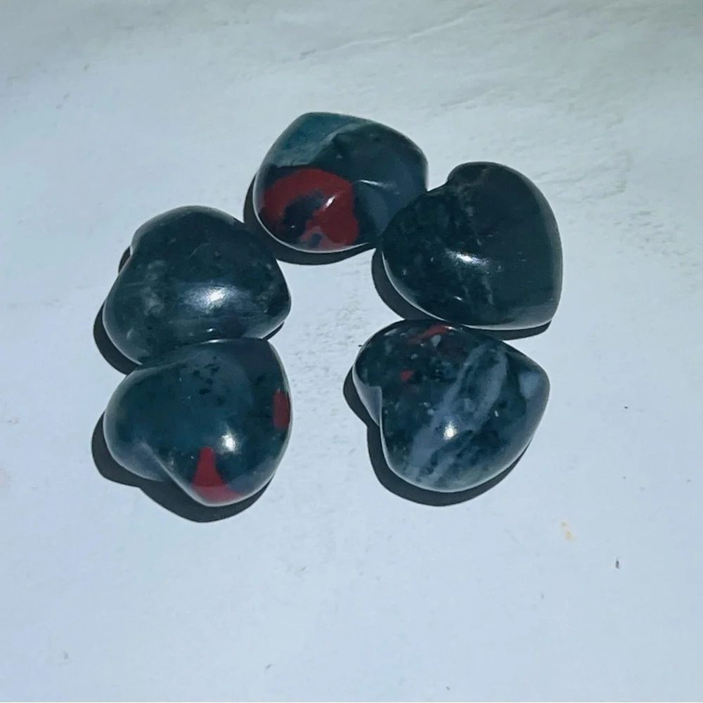 New Natural Rare Natural Bloodstone Crystal Red Green Small Heart Pocket Stone